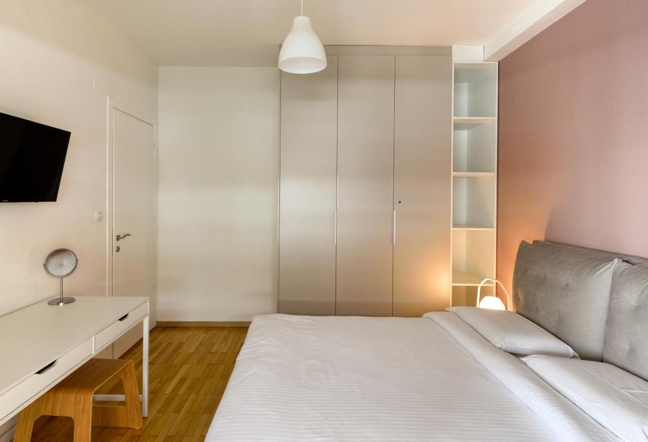 Blu & Marrone Suites-parking Included Apartment