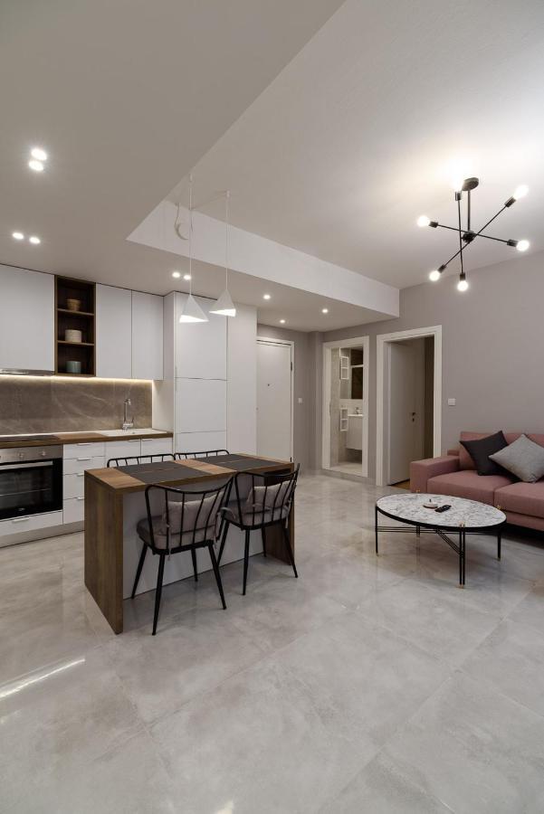 Blu & Marrone Suites-parking Included * Thessaloniki